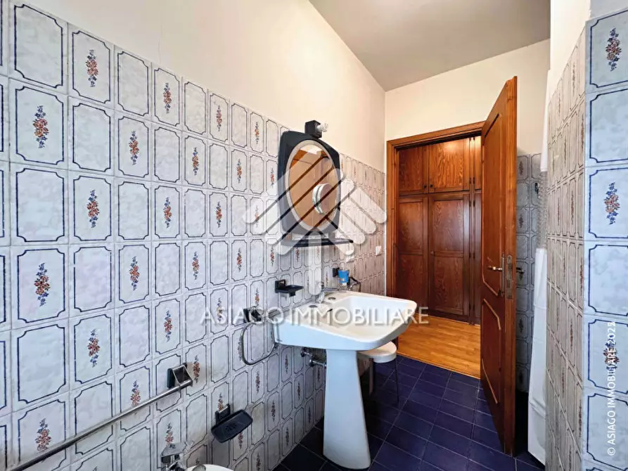 Immagine 20 di Appartamento in affitto  in Via Giovanni Bertacchi a Asiago