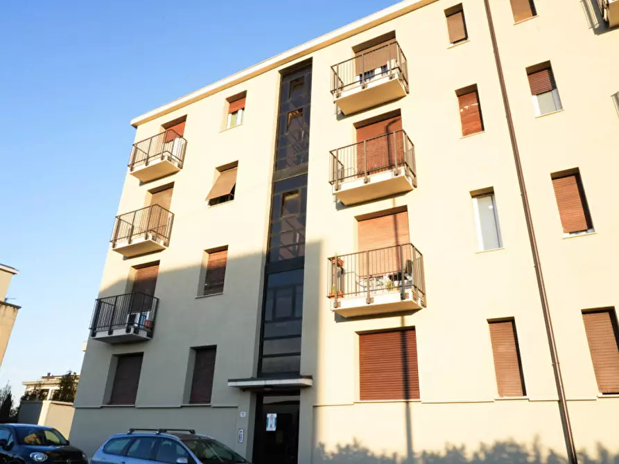 Immagine 16 di Appartamento in vendita  in Via Europa 92 a Vedano Al Lambro