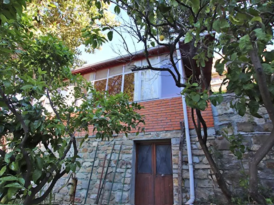 Immagine 31 di Villa in vendita  in Via Asplanato Siccardi a San Remo