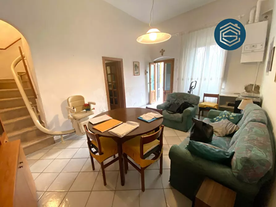 Immagine 1 di Casa indipendente in vendita  in Via Pistoiese 342 a Campi Bisenzio