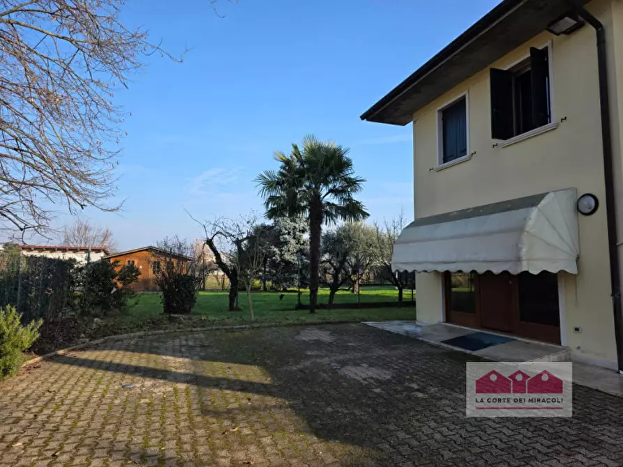 Immagine 3 di Casa indipendente in vendita  in Strada di Longara a Vicenza