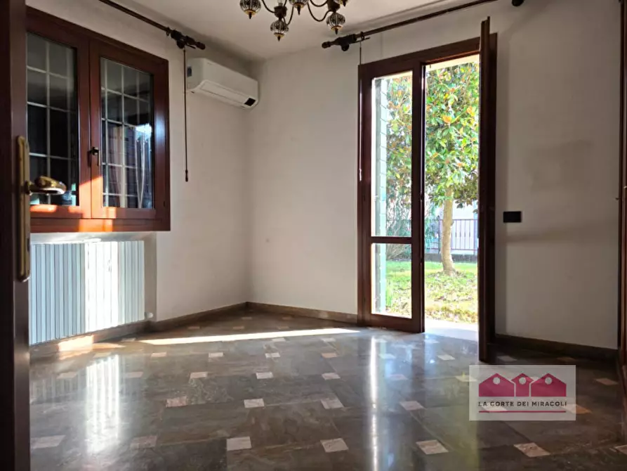 Immagine 24 di Casa indipendente in vendita  in Strada di Longara a Vicenza