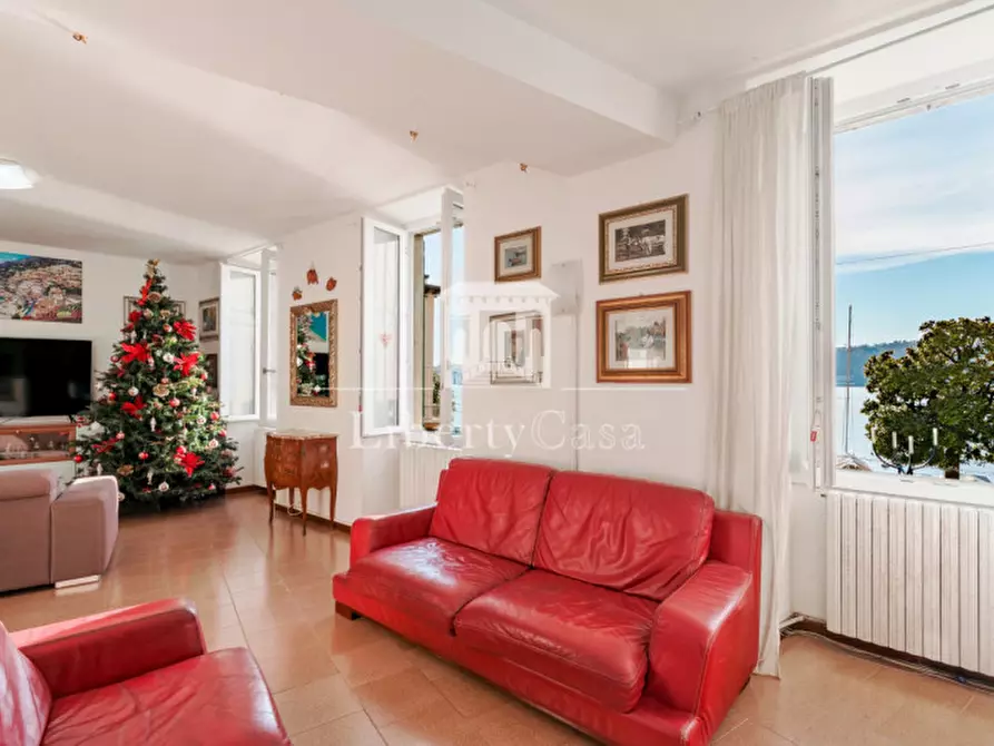 Immagine 7 di Appartamento in vendita  in Piazza Zanardelli a Salò