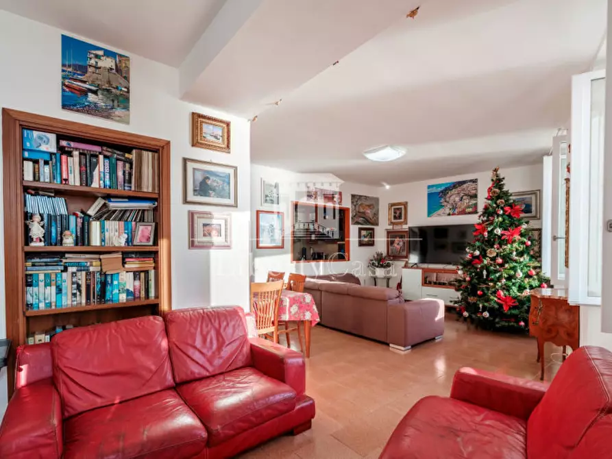 Immagine 8 di Appartamento in vendita  in Piazza Zanardelli a Salò