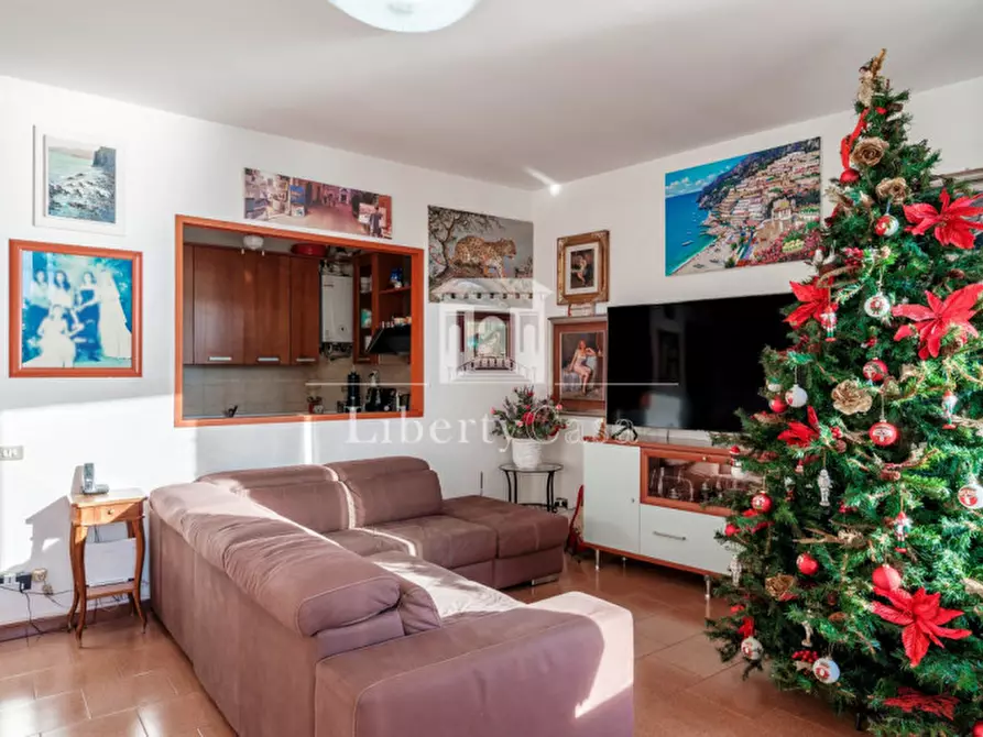 Immagine 9 di Appartamento in vendita  in Piazza Zanardelli a Salò