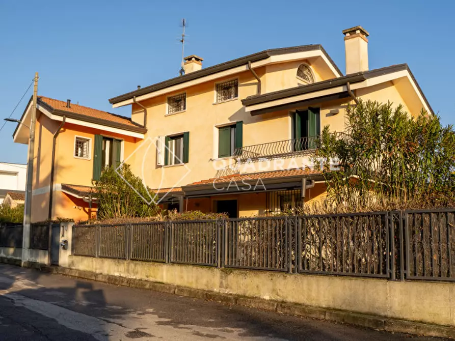 Immagine 2 di Villa in vendita  in Via Giuseppe Salce 2 a Padova