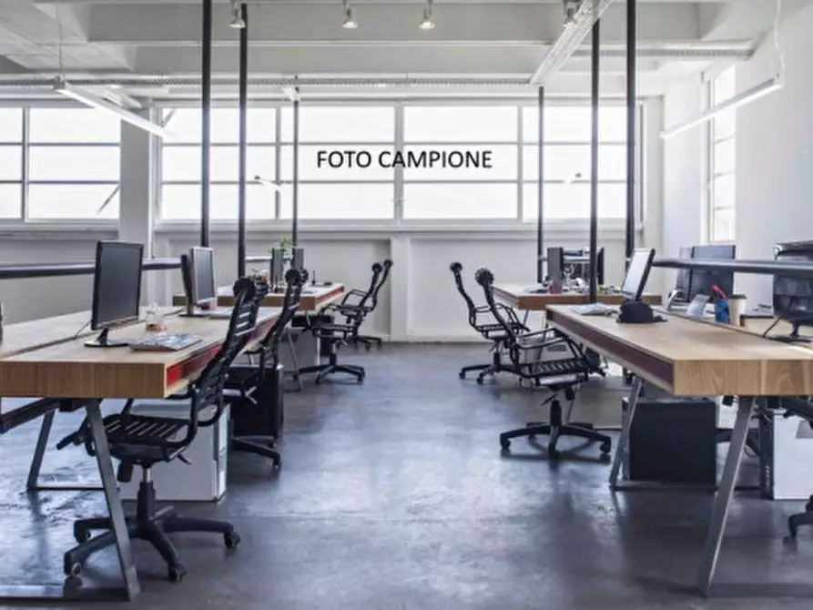 Immagine 3 di Ufficio in affitto  in VIA LONGHIN 1 a Padova