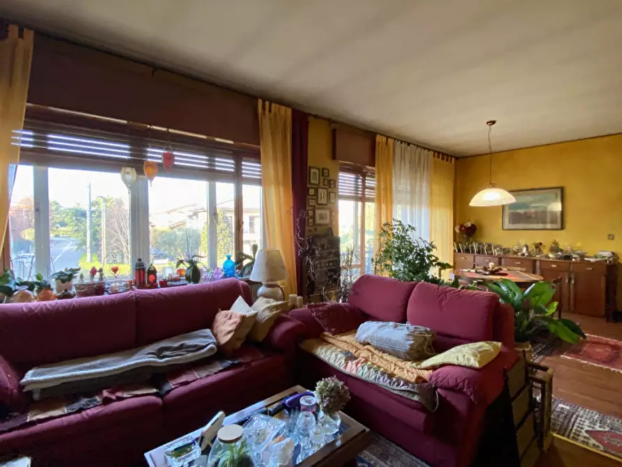 Immagine 9 di Casa indipendente in vendita  in Via Francesco Crispi, 63 a Costabissara