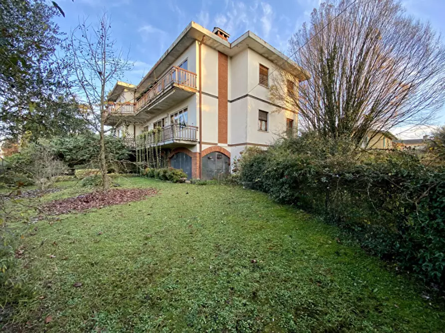 Immagine 36 di Casa indipendente in vendita  in Via Francesco Crispi, 63 a Costabissara