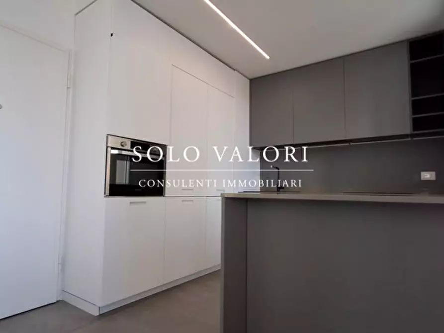 Immagine 3 di Appartamento in vendita  in Piazza Guglielmo Marconi a Jesolo