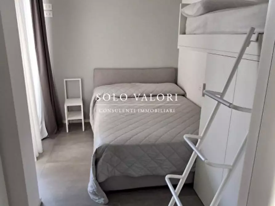 Immagine 11 di Appartamento in vendita  in Piazza Guglielmo Marconi a Jesolo