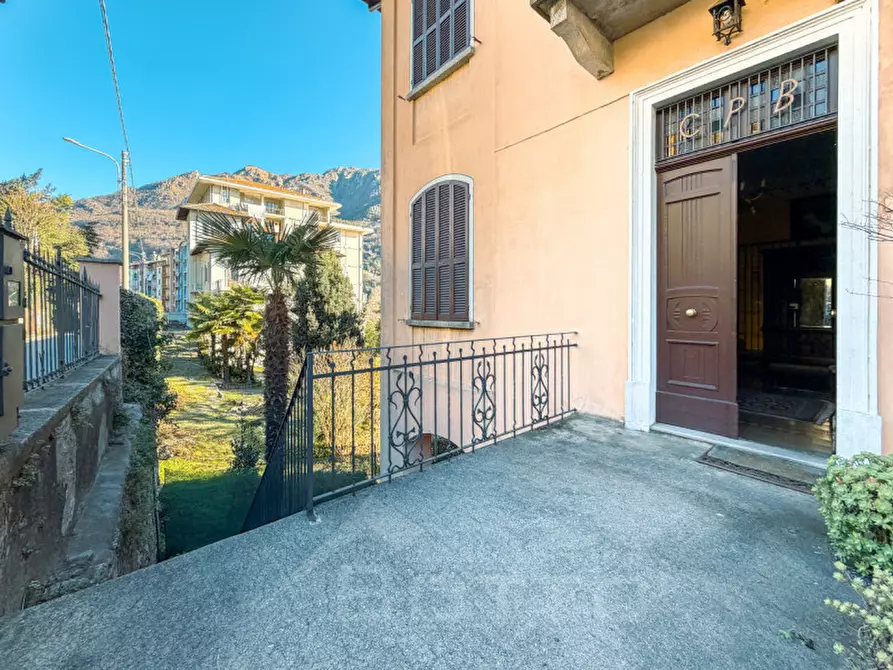 Immagine 10 di Villa in vendita  in Via Lungo Lago Gramsci, 30 a Omegna