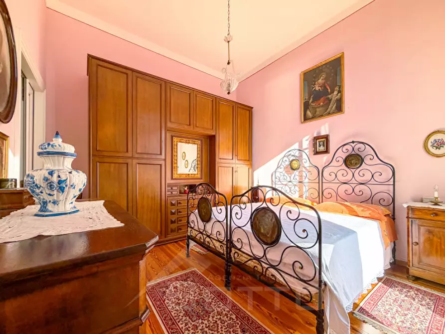 Immagine 30 di Villa in vendita  in Via Lungo Lago Gramsci, 30 a Omegna