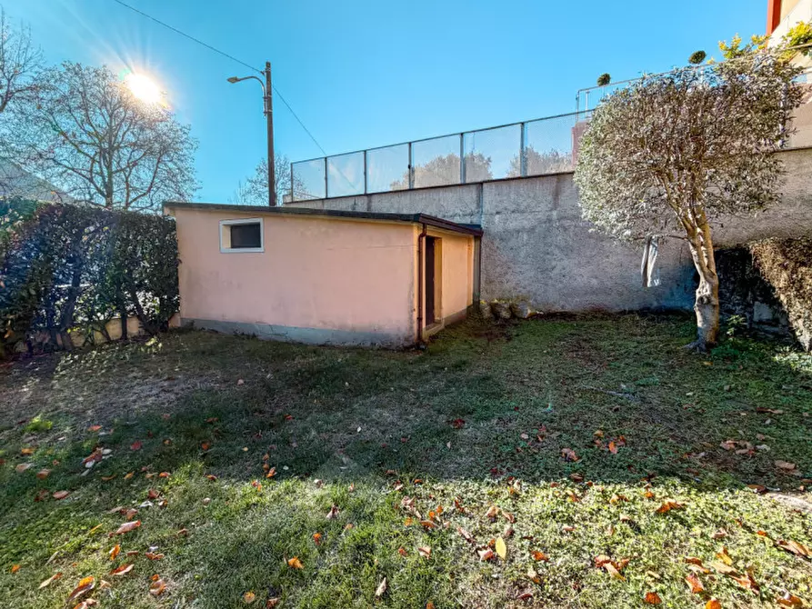 Immagine 113 di Villa in vendita  in Via Lungo Lago Gramsci, 30 a Omegna