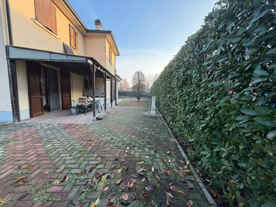 Immagine 18 di Villetta a schiera in vendita  in Via Romana a Poviglio