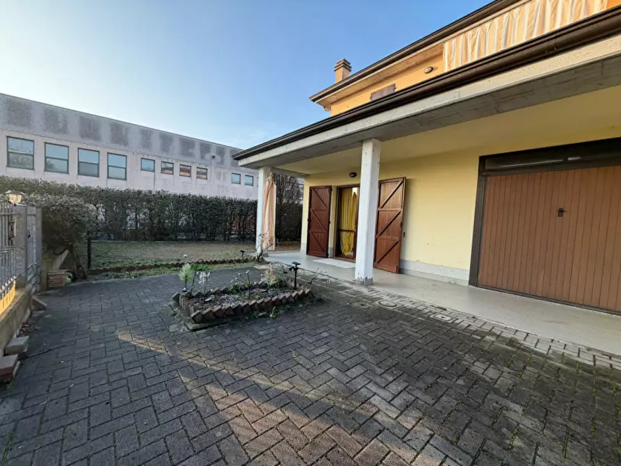 Immagine 19 di Villetta a schiera in vendita  in Via Romana a Poviglio