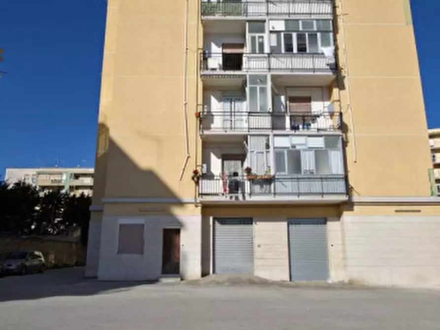 Immagine 2 di Appartamento in vendita  in Via Salvatore Monteforte 42 a Siracusa