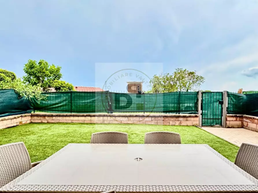 Immagine 2 di Appartamento in vendita  in Via Pozza a Lonato del Garda