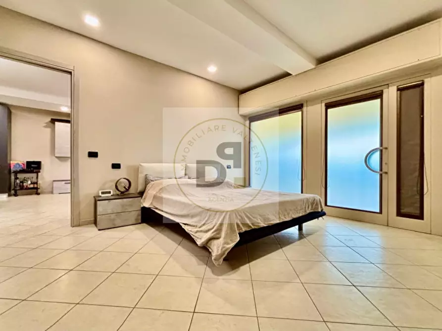 Immagine 10 di Appartamento in vendita  in Via Pozza a Lonato del Garda