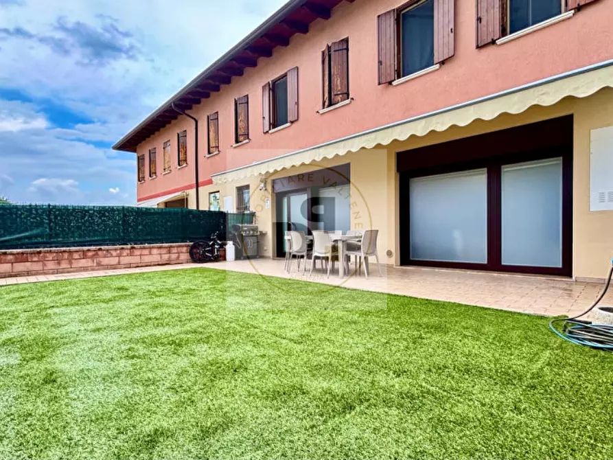 Immagine 19 di Appartamento in vendita  in Via Pozza a Lonato del Garda