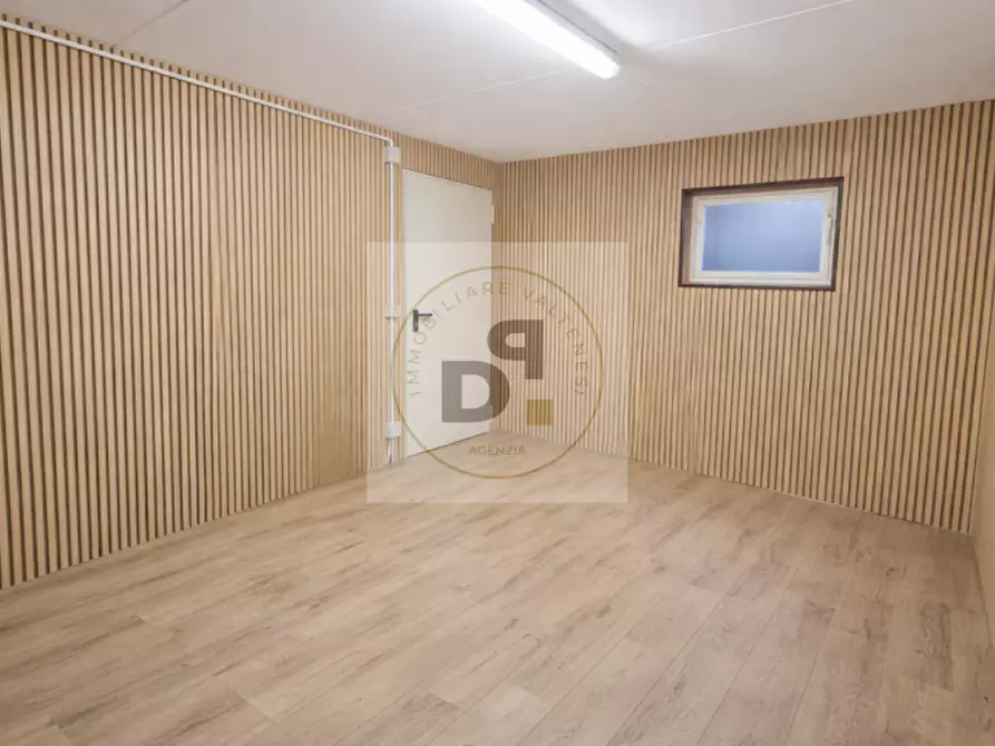 Immagine 23 di Appartamento in vendita  in Via Pozza a Lonato del Garda