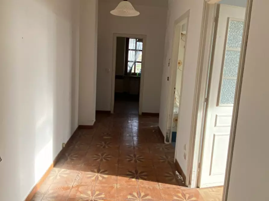 Immagine 3 di Appartamento in vendita  in Via Monforte a Roddino