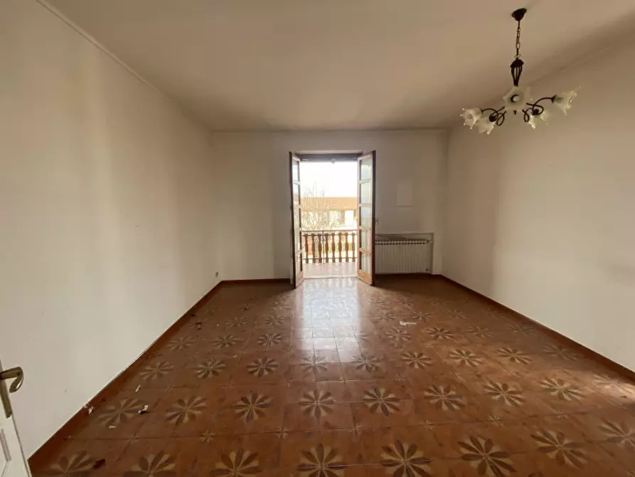 Immagine 4 di Appartamento in vendita  in Via Monforte a Roddino