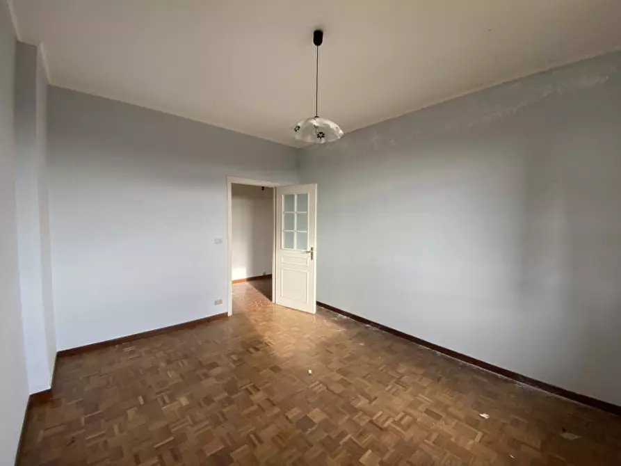 Immagine 5 di Appartamento in vendita  in Via Monforte a Roddino