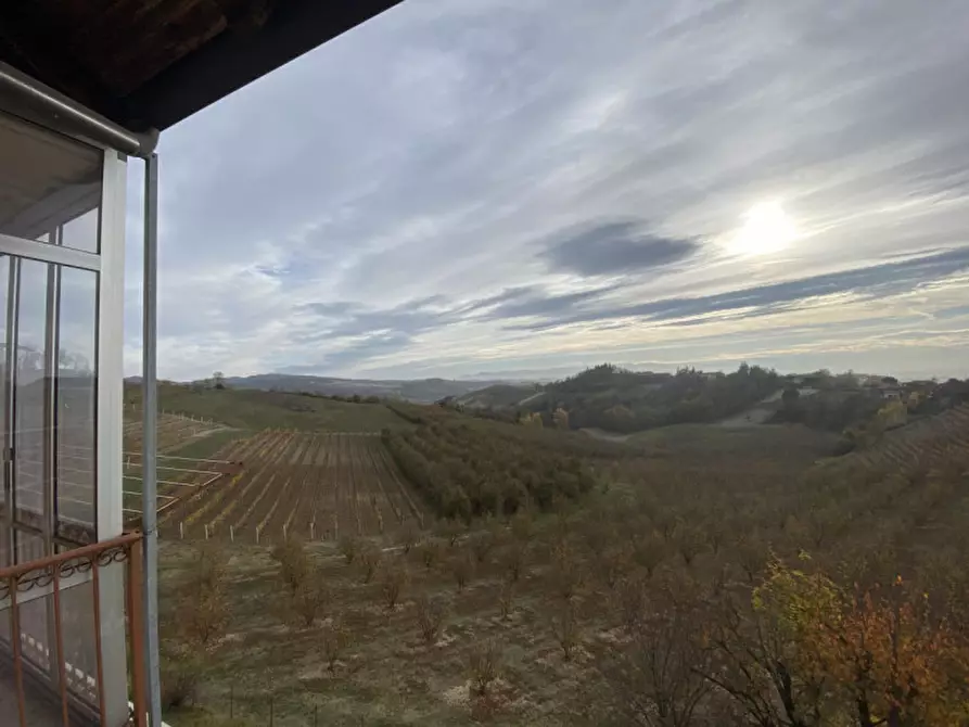 Immagine 12 di Appartamento in vendita  in Via Monforte a Roddino