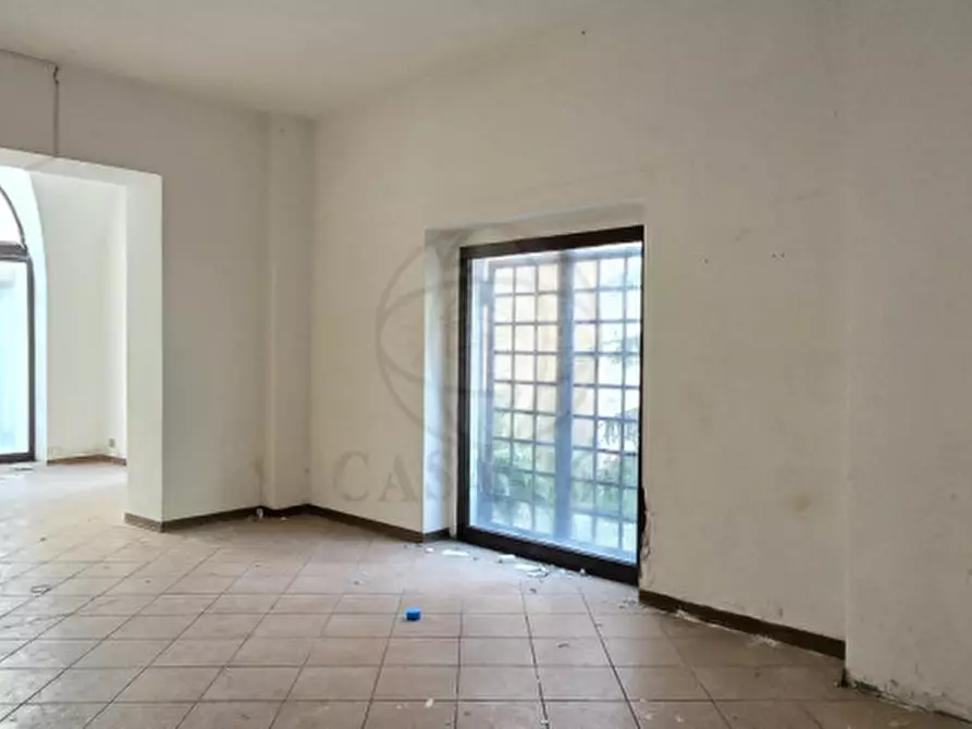 Immagine 1 di Negozio in vendita  in Via Cavour a Terni