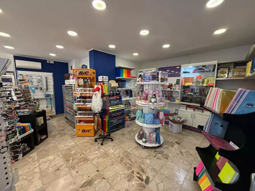 Immagine 1 di Negozio in vendita  in Via Itria 35 a Reggio Di Calabria