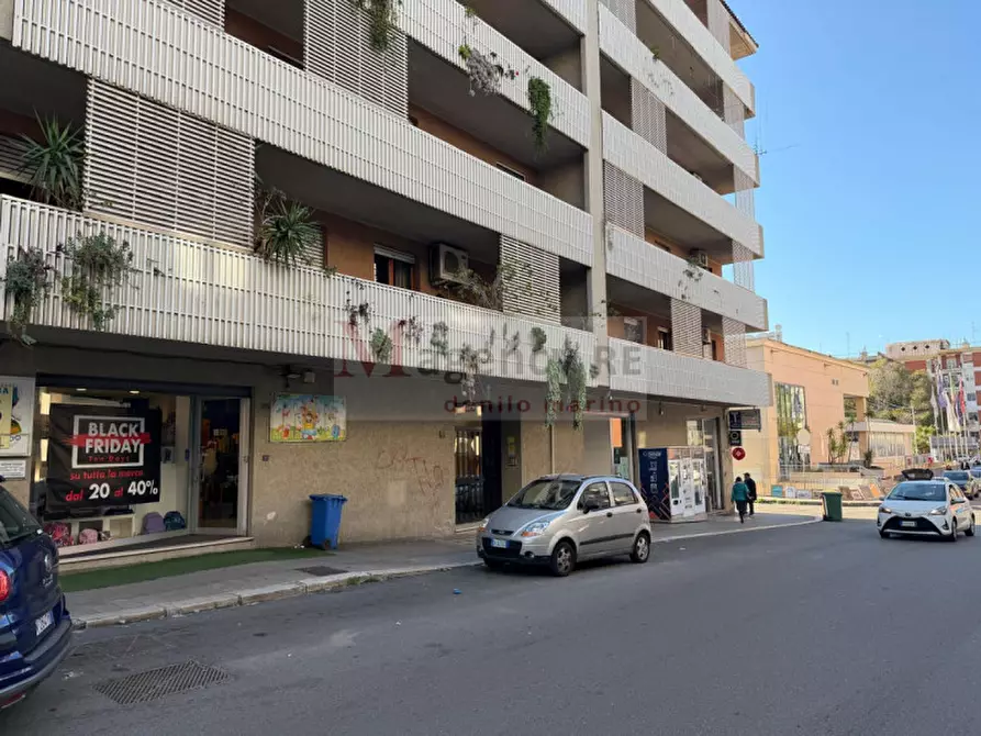Immagine 3 di Negozio in vendita  in Via Itria 35 a Reggio Di Calabria