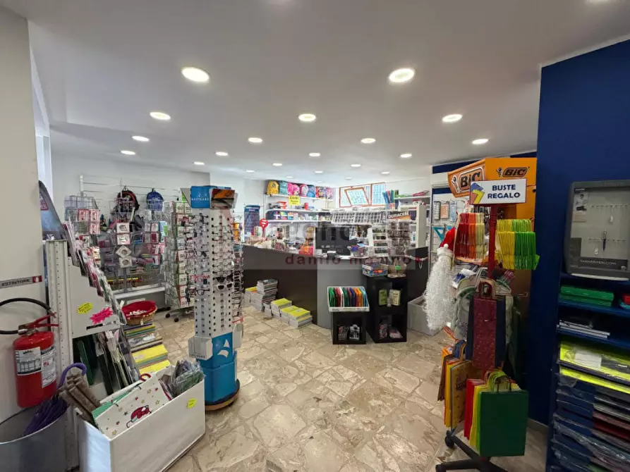 Immagine 4 di Negozio in vendita  in Via Itria 35 a Reggio Di Calabria
