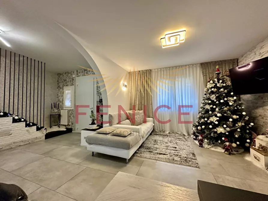 Immagine 10 di Villetta a schiera in vendita  in Via Colonna 38 a Susegana