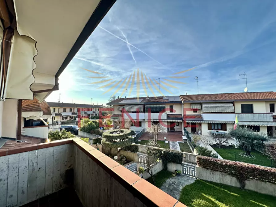 Immagine 30 di Villetta a schiera in vendita  in Via Colonna 38 a Susegana