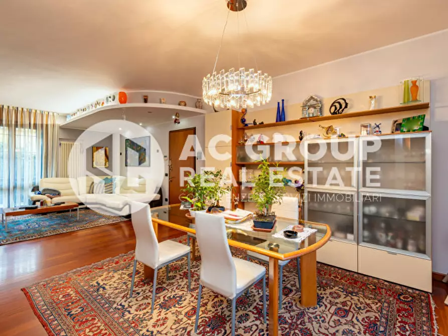 Immagine 9 di Casa bifamiliare in vendita  in Via Cesare Miola a Saronno