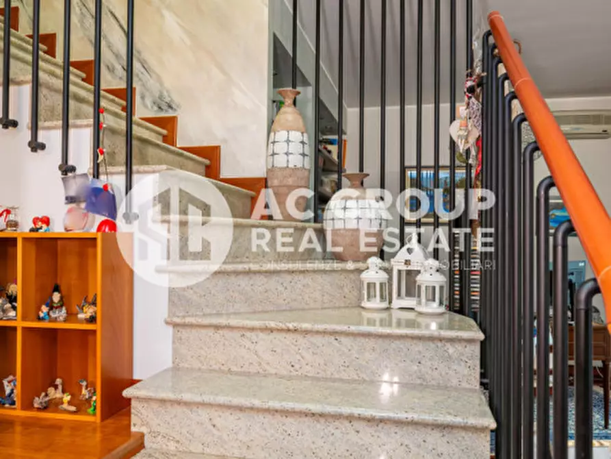 Immagine 13 di Casa bifamiliare in vendita  in Via Cesare Miola a Saronno