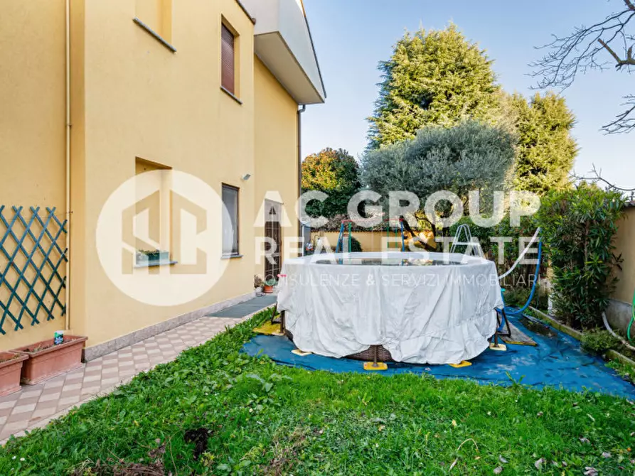 Immagine 32 di Casa bifamiliare in vendita  in Via Cesare Miola a Saronno