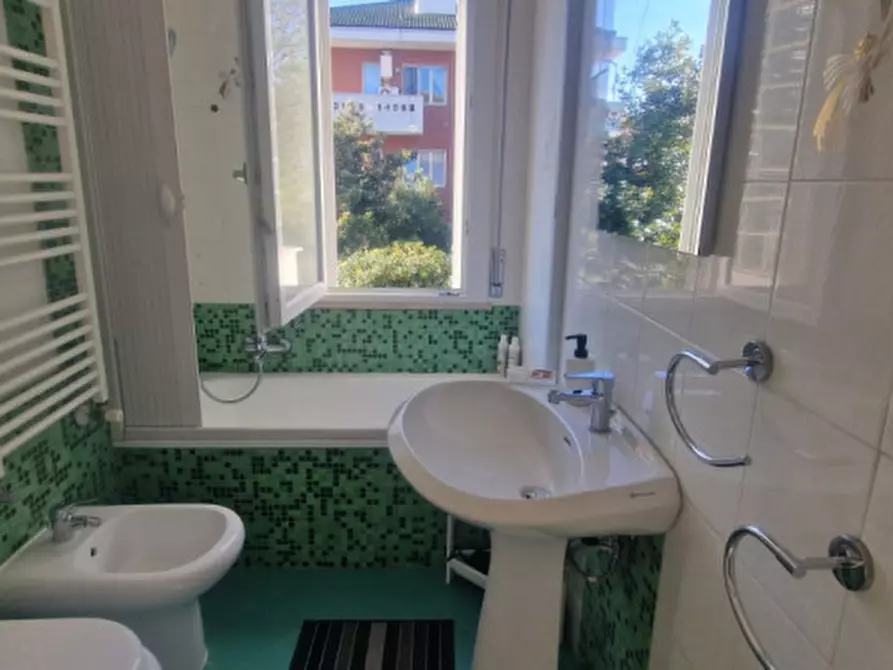 Immagine 7 di Appartamento in affitto  in Via Secchia a Montesilvano