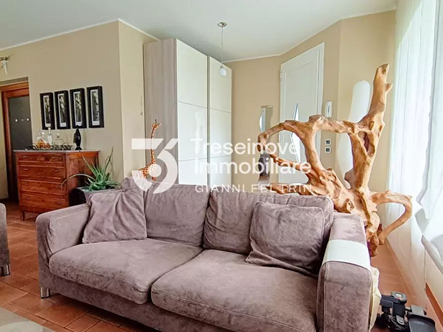 Immagine 2 di Casa bifamiliare in vendita  in Via Roma a Vedelago