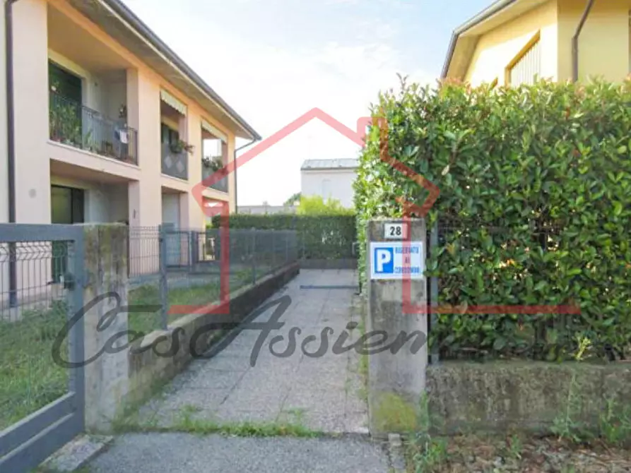 Immagine 16 di Appartamento in vendita  in Via Bressani a Tezze Sul Brenta