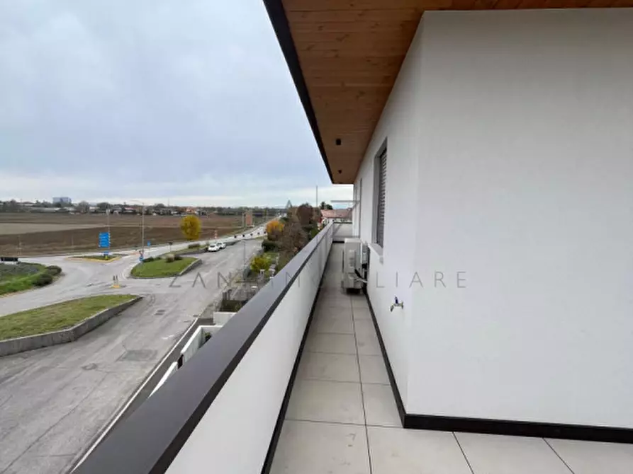 Immagine 8 di Attico in vendita  in Via Postioma di Salvarosa a Castelfranco Veneto