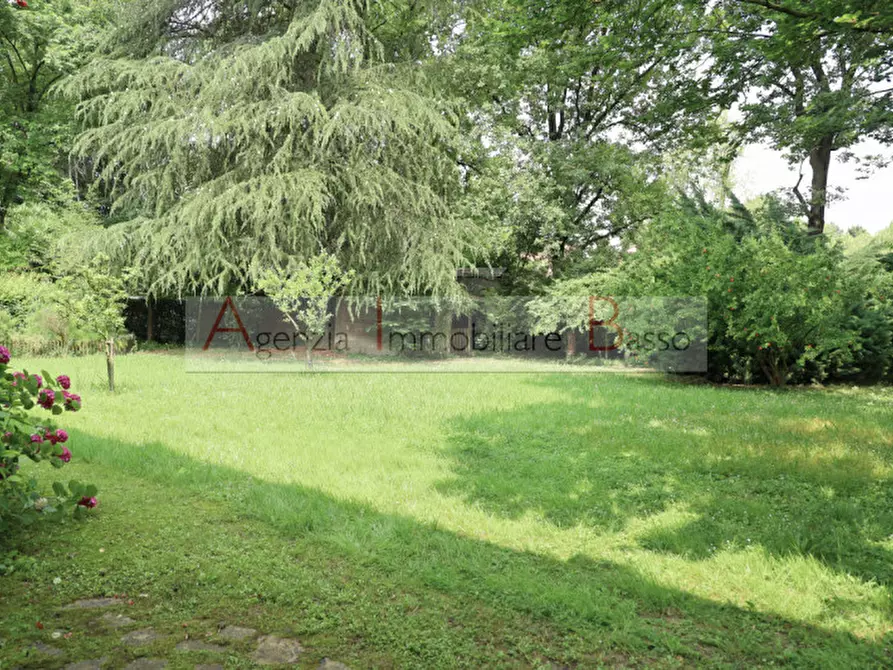 Immagine 4 di Villa in vendita  in via forcellilni a Padova