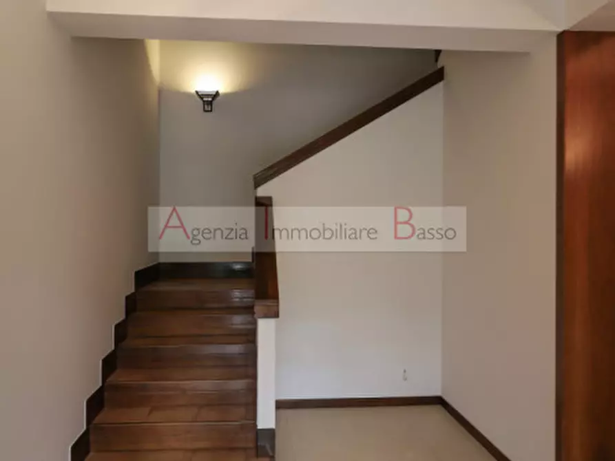 Immagine 9 di Villa in vendita  in via forcellilni a Padova