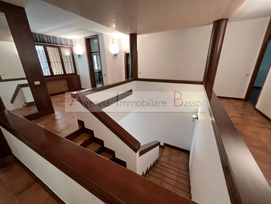 Immagine 17 di Villa in vendita  in via forcellilni a Padova