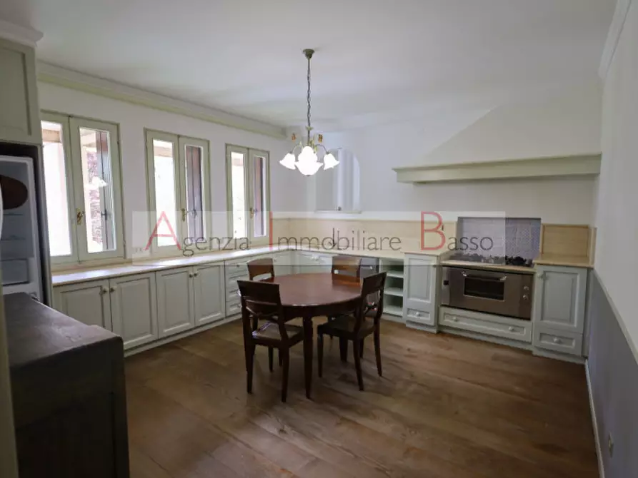 Immagine 19 di Villa in vendita  in via forcellilni a Padova