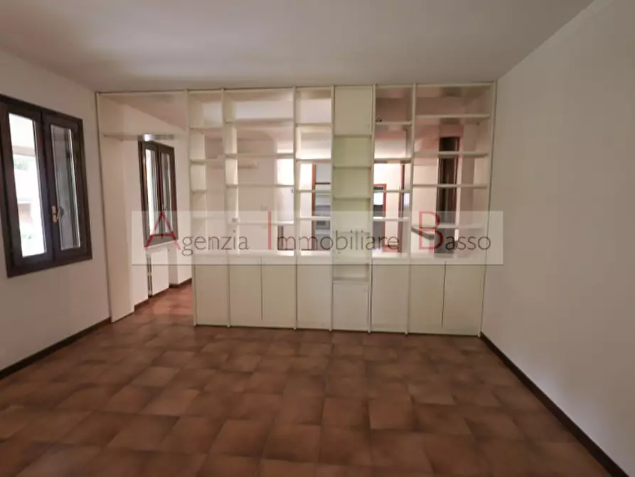 Immagine 22 di Villa in vendita  in via forcellilni a Padova