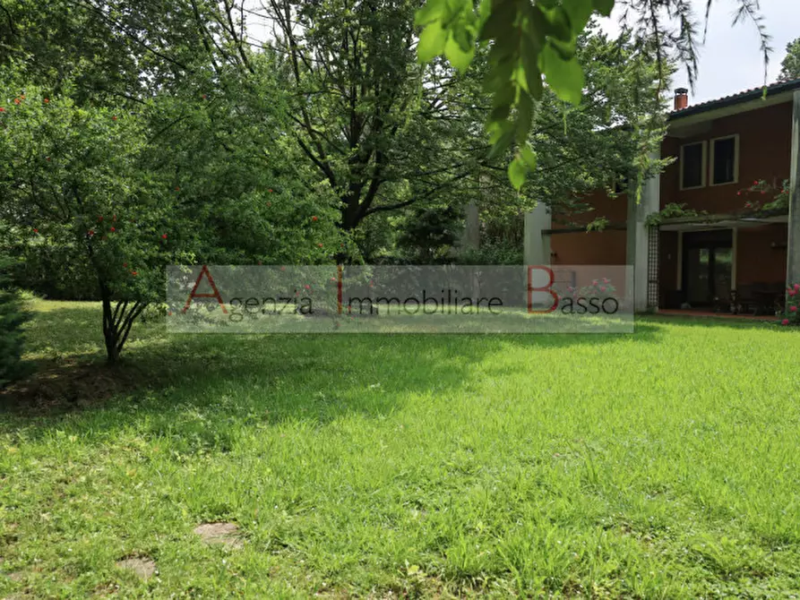 Immagine 31 di Villa in vendita  in via forcellilni a Padova