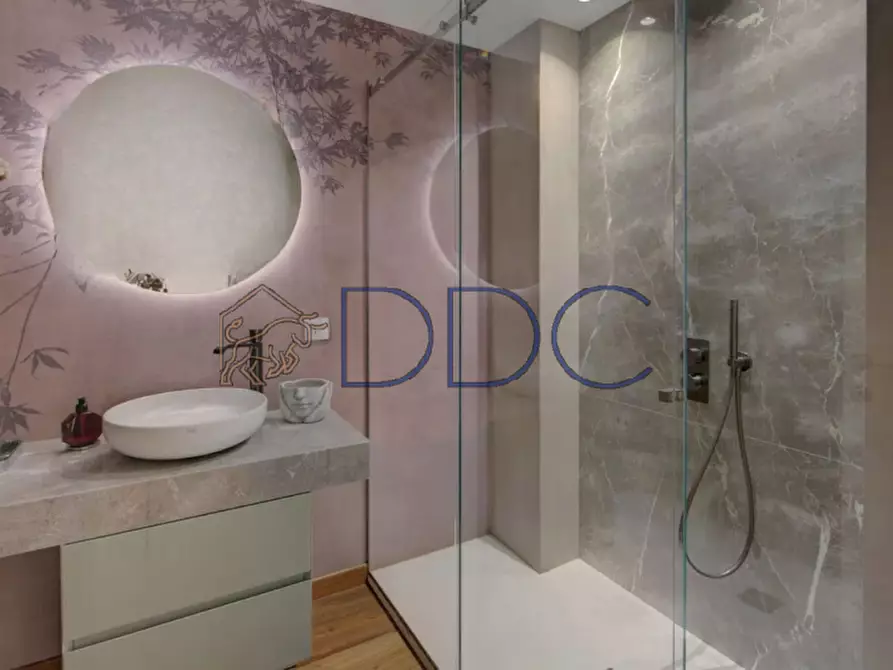 Immagine 15 di Appartamento in vendita  in Via Giuseppe Luigi Lagrange 24 a Torino