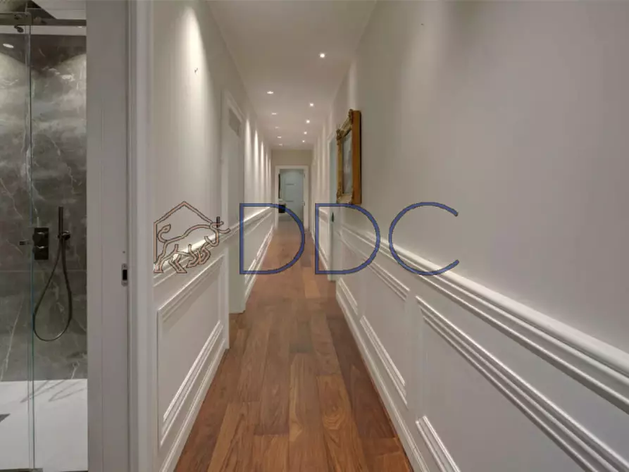 Immagine 20 di Appartamento in vendita  in Via Giuseppe Luigi Lagrange 24 a Torino